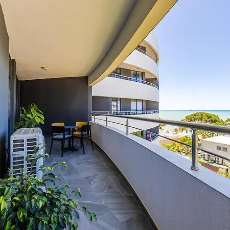 Apartment Seafront In *