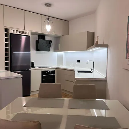 Apartment Seafront @ White Hill