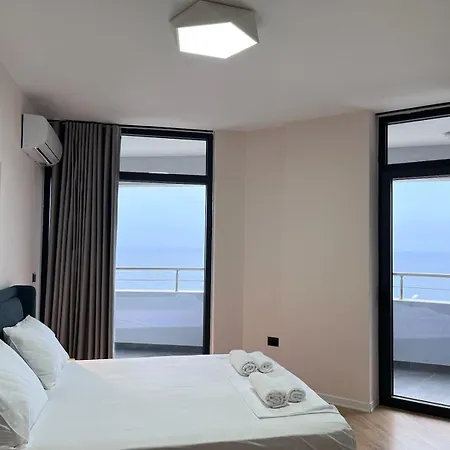 Apartment Seafront @ White Hill