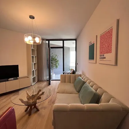 Apartment Seafront @ White Hill *